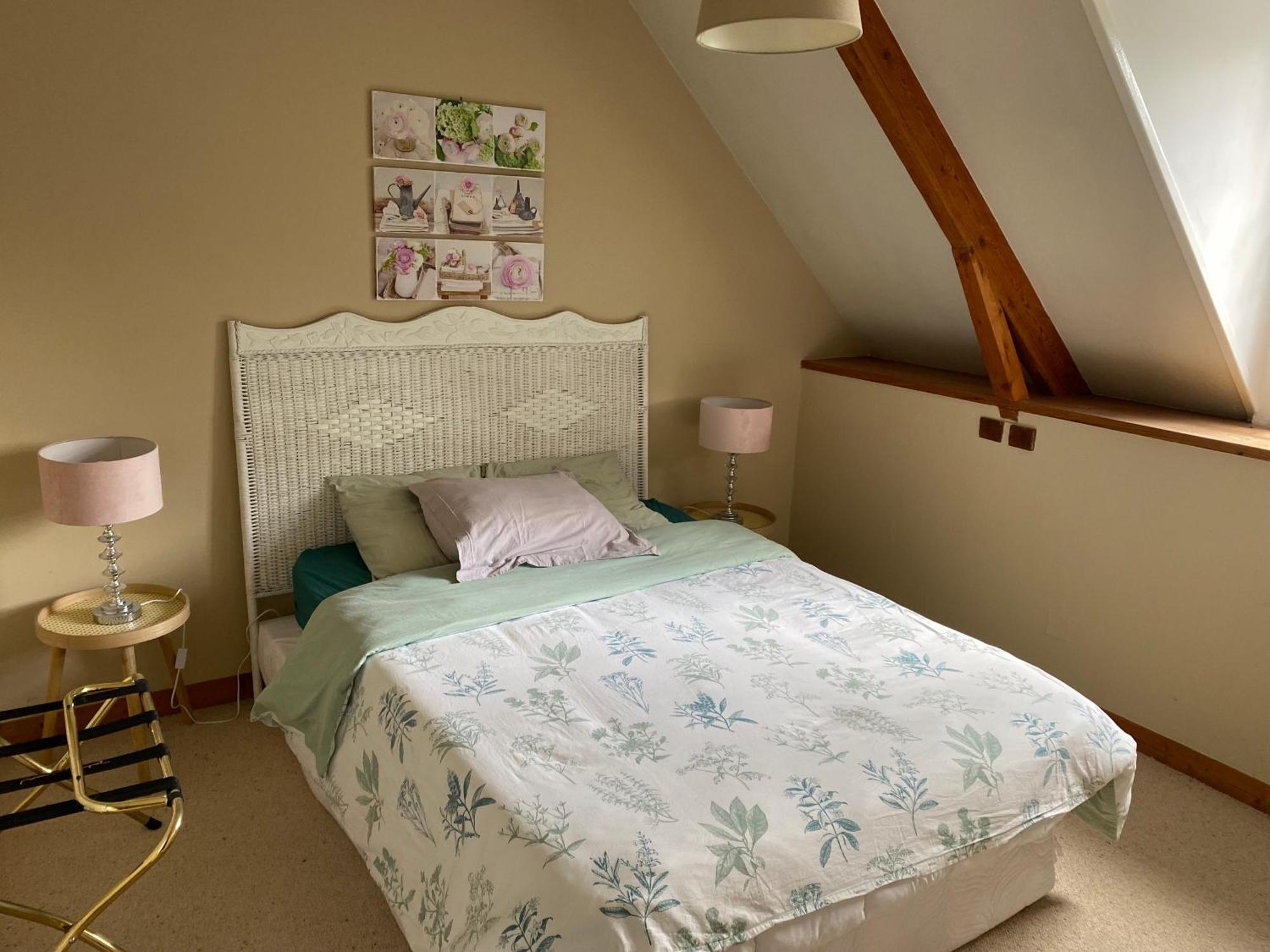 Chambre De Rose - Le Refuge Des Parachutistes - En Bordure Du Marais Neuville-au-Plain Exterior foto